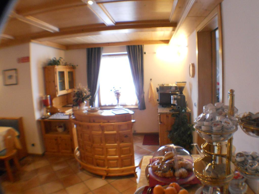 Residence Garni Manuela Cavalese Exteriér fotografie